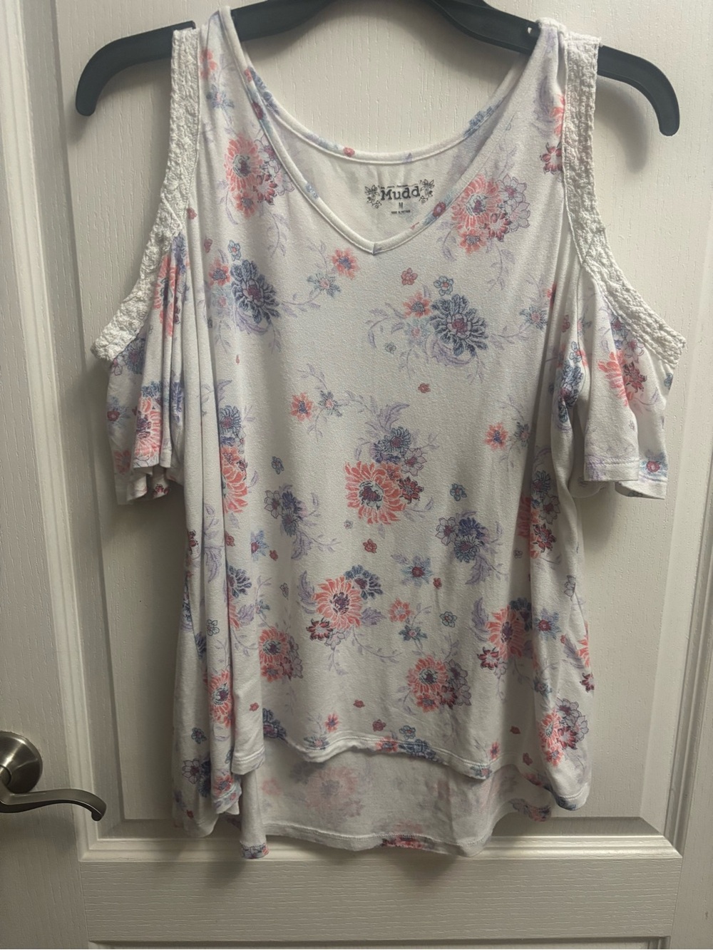 Mudd Juniors White Floral Cold-Shoulder Top
